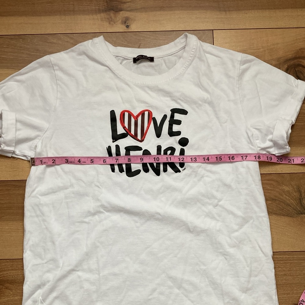 Henri Bendel Love Henri T-Shirt. Size M - Picture 4 of 6